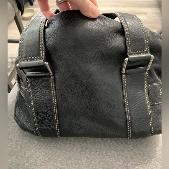 Authentic Michael Kors Black Leather Shoulder Bag - Picture 3 of 6